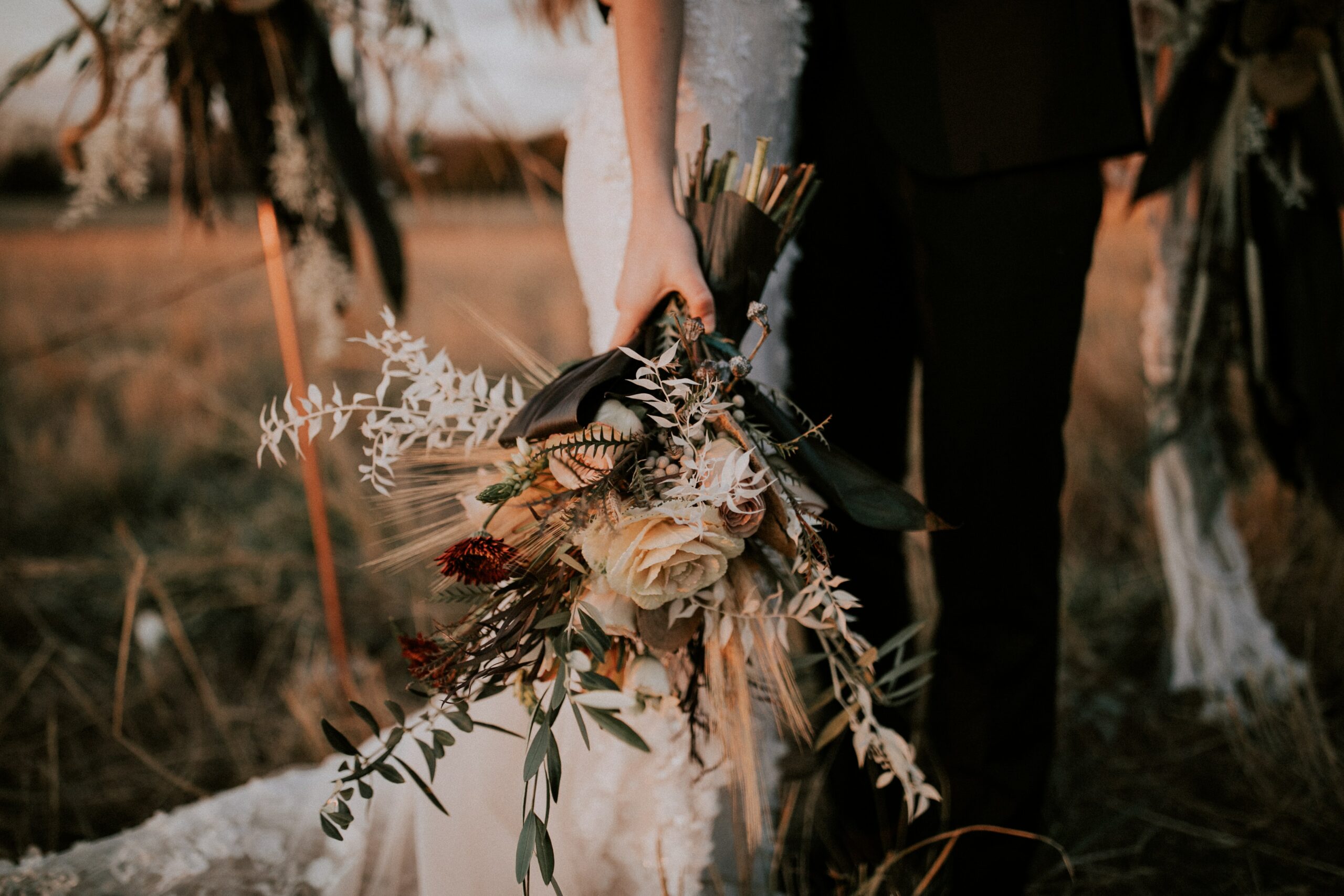 Read more about the article 5 top tips for Planning a Tipi Wedding